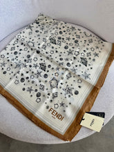 Fendi Krem Renk 90x90cm İpek Eşarp